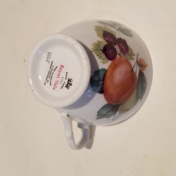 Vintage tea cup and SAUCE - Picture 7 of 12